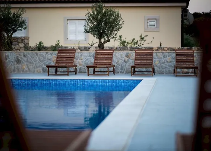 Luxury Viktorija Linardići