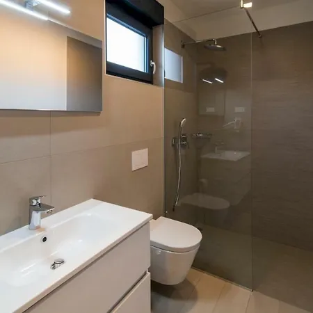 Villa Luxury Viktorija Linardici