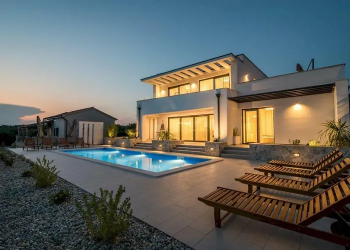 Villa Luxury Viktorija *