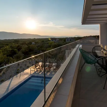 Luxury Viktorija